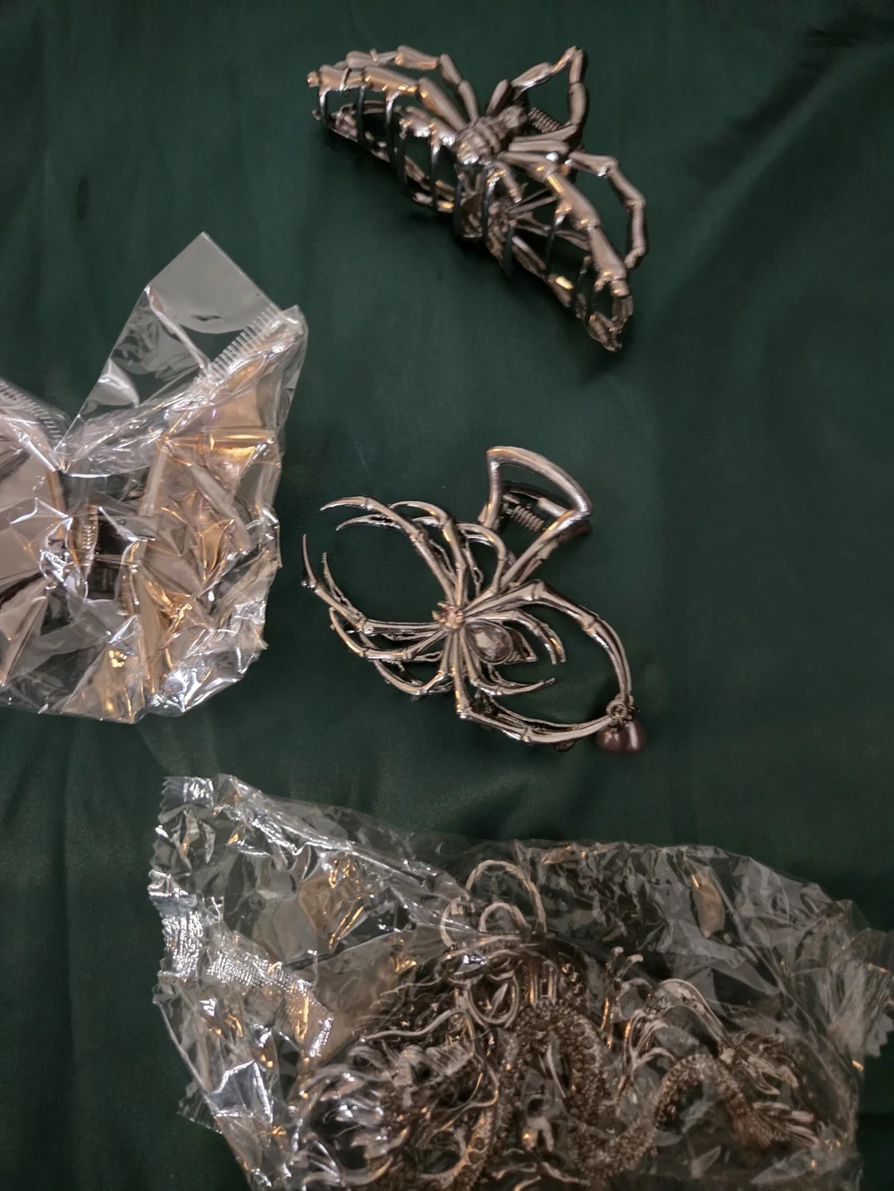 Silver Ornate Metal Hair Claw Clips - Asst. Spiders, Dragons & Skelington Hands